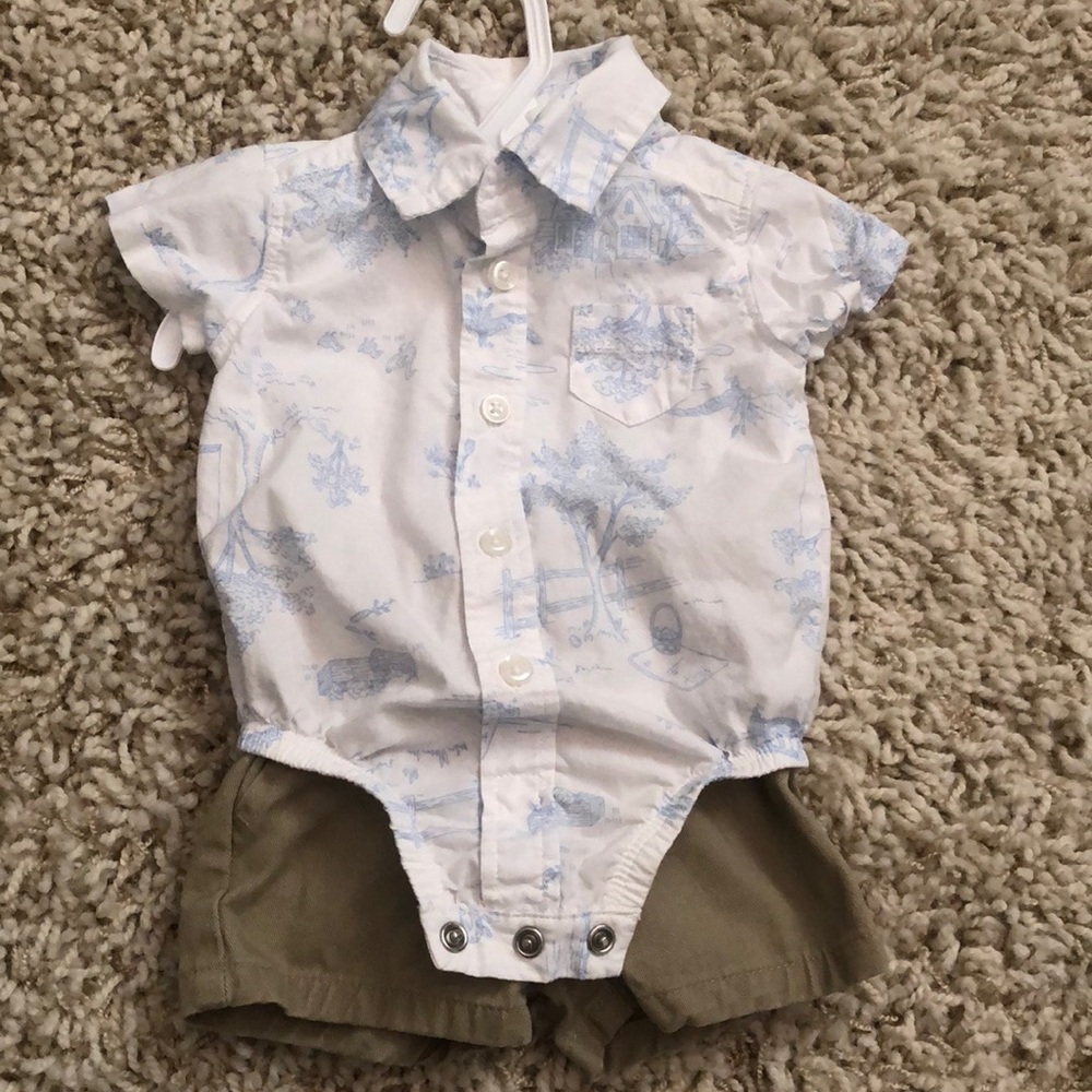 2 for $25 item - Newborn bodysuit and shorts